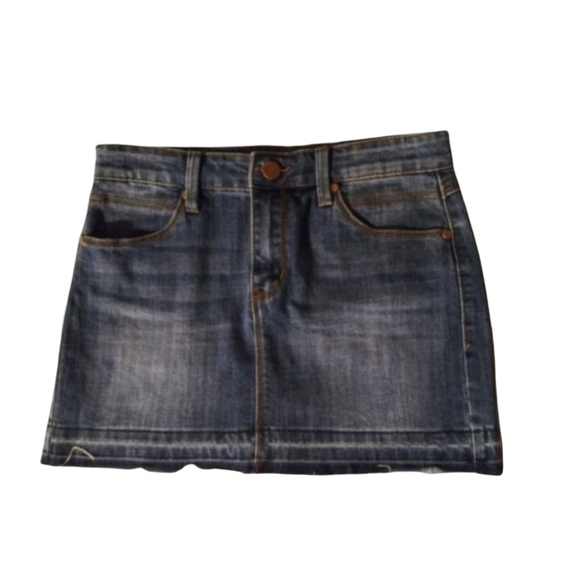 Forever 21 Dresses & Skirts - 5/$25 SALE! Forever 21 Medium Wash Distressed Denim Mini Skirt Size M